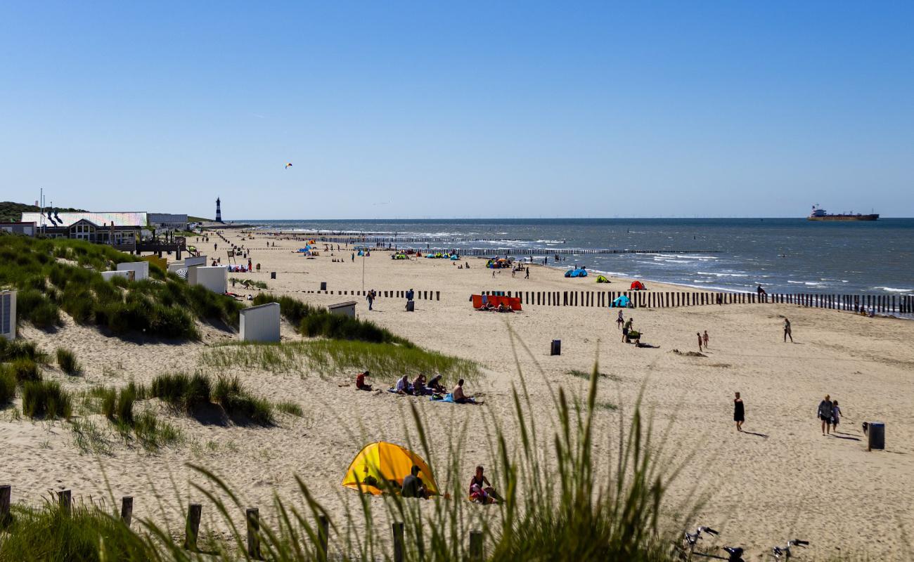 Фото Strand Breskens с светлый песок поверхностью