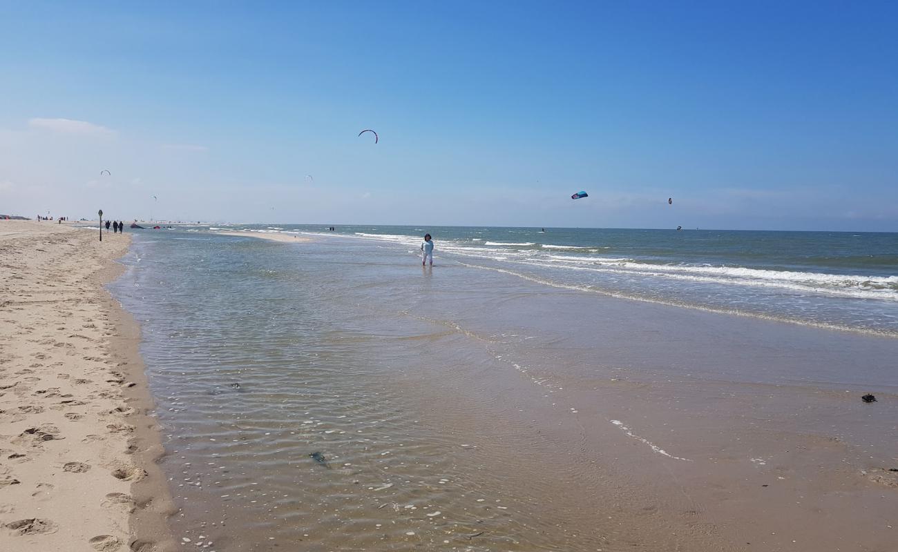 Фото Strand Kijkduin с светлый песок поверхностью