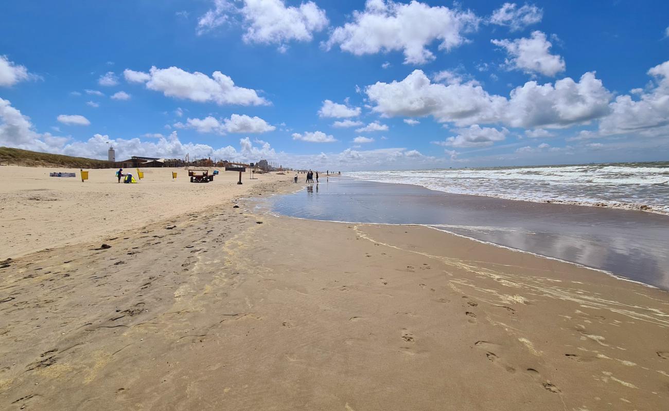 Фото Noordwijk Aan Zee с светлый песок поверхностью