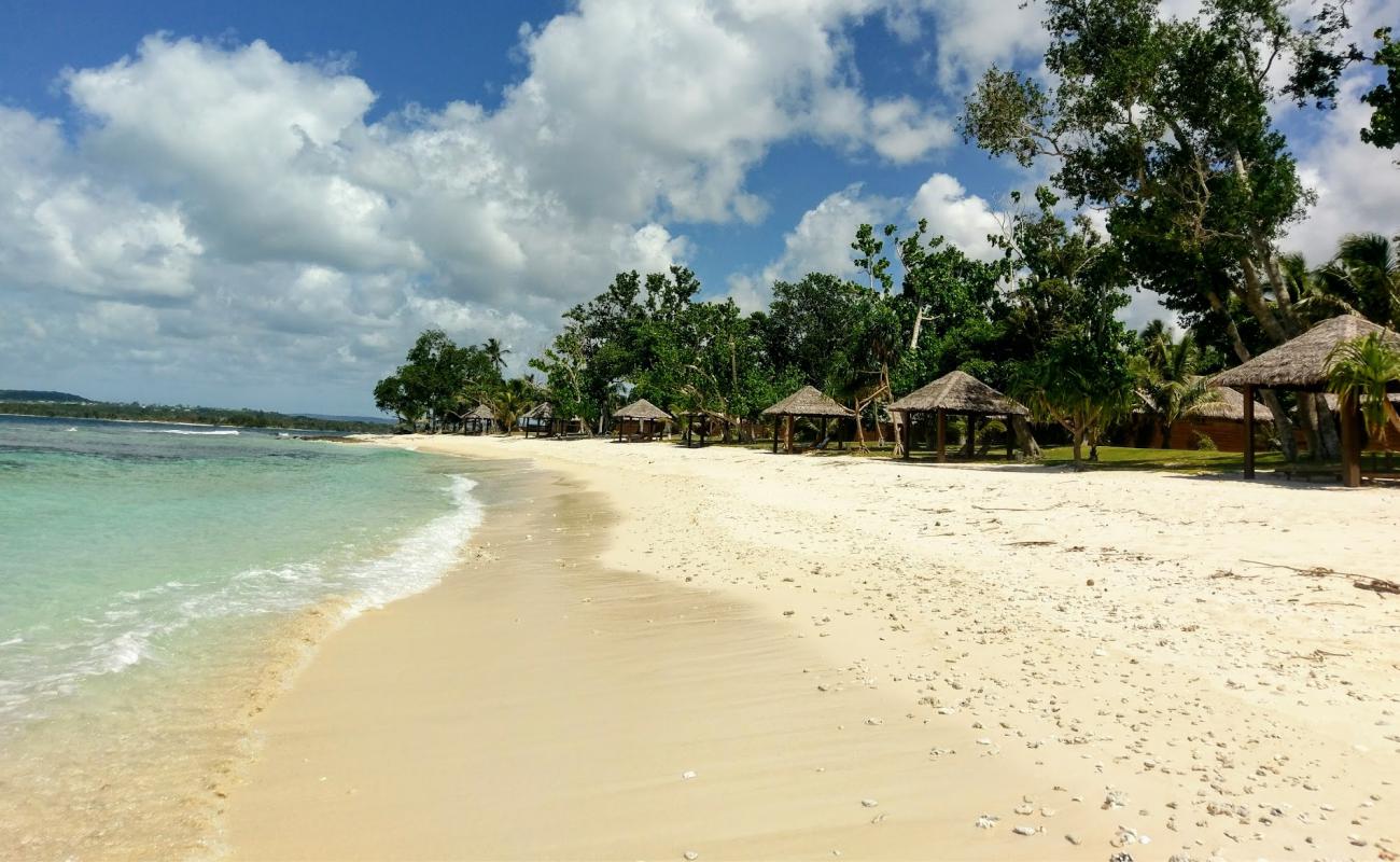 Фото Eratap Beach с светлый песок поверхностью