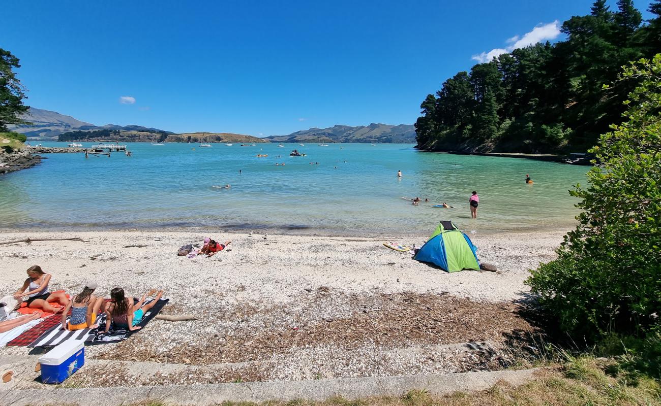 Фото Corsair Bay Beach с светлый песок поверхностью