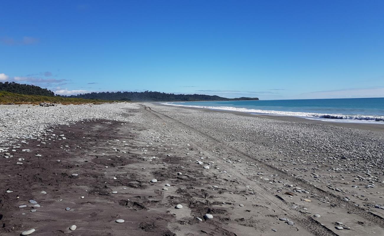 Фото Gillespies Beach с серая чистая галька поверхностью