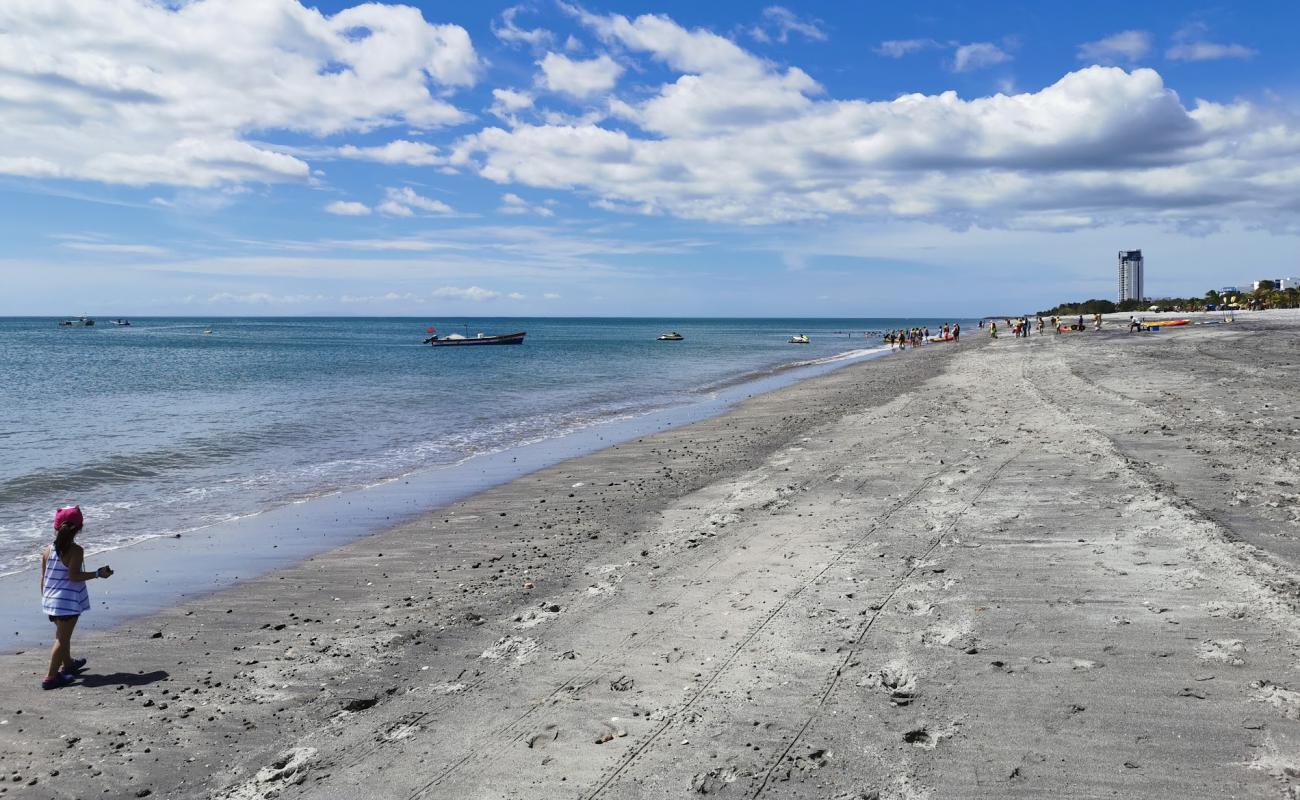 Фото Blanca Beach с светлый песок поверхностью