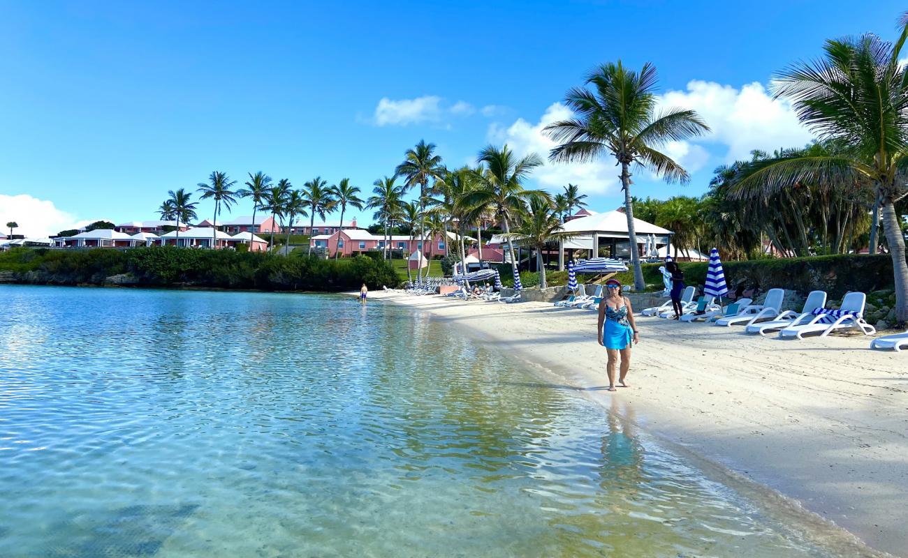 Фото Cambridge Mini Beaches с золотистый песок поверхностью