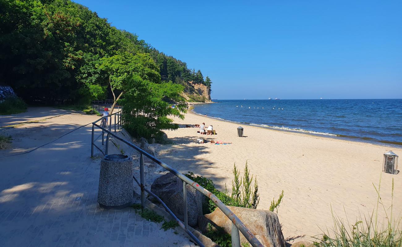 Фото Gdynia-Orlow beach с светлый песок поверхностью