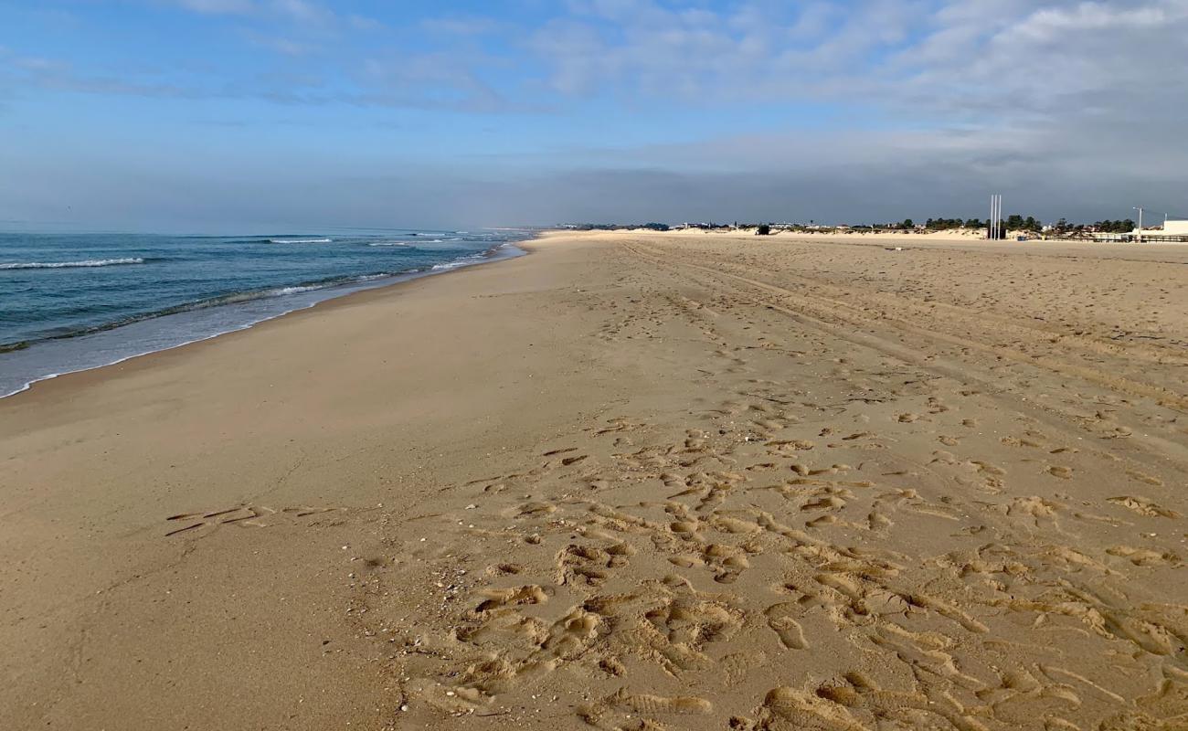 Фото Praia da Alagoa с золотистый песок поверхностью