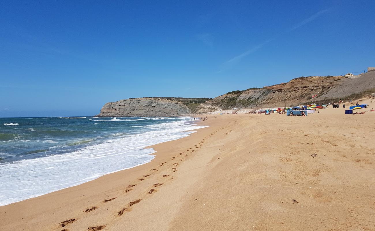 Фото Praia Azul с золотистый песок поверхностью