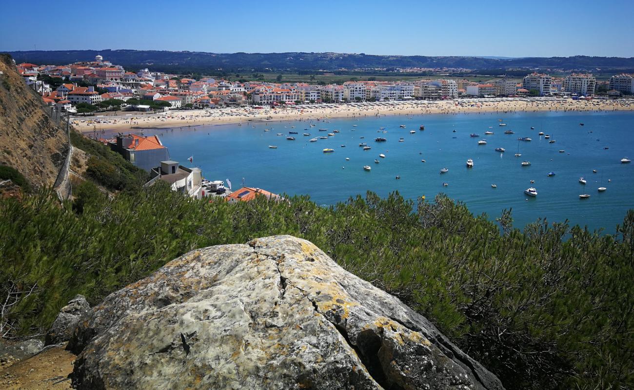 Фото Sao Martinho do Porto с золотистый песок поверхностью