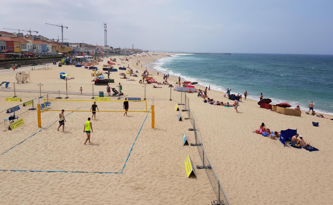 Фото Praia da Baia с золотистый песок поверхностью