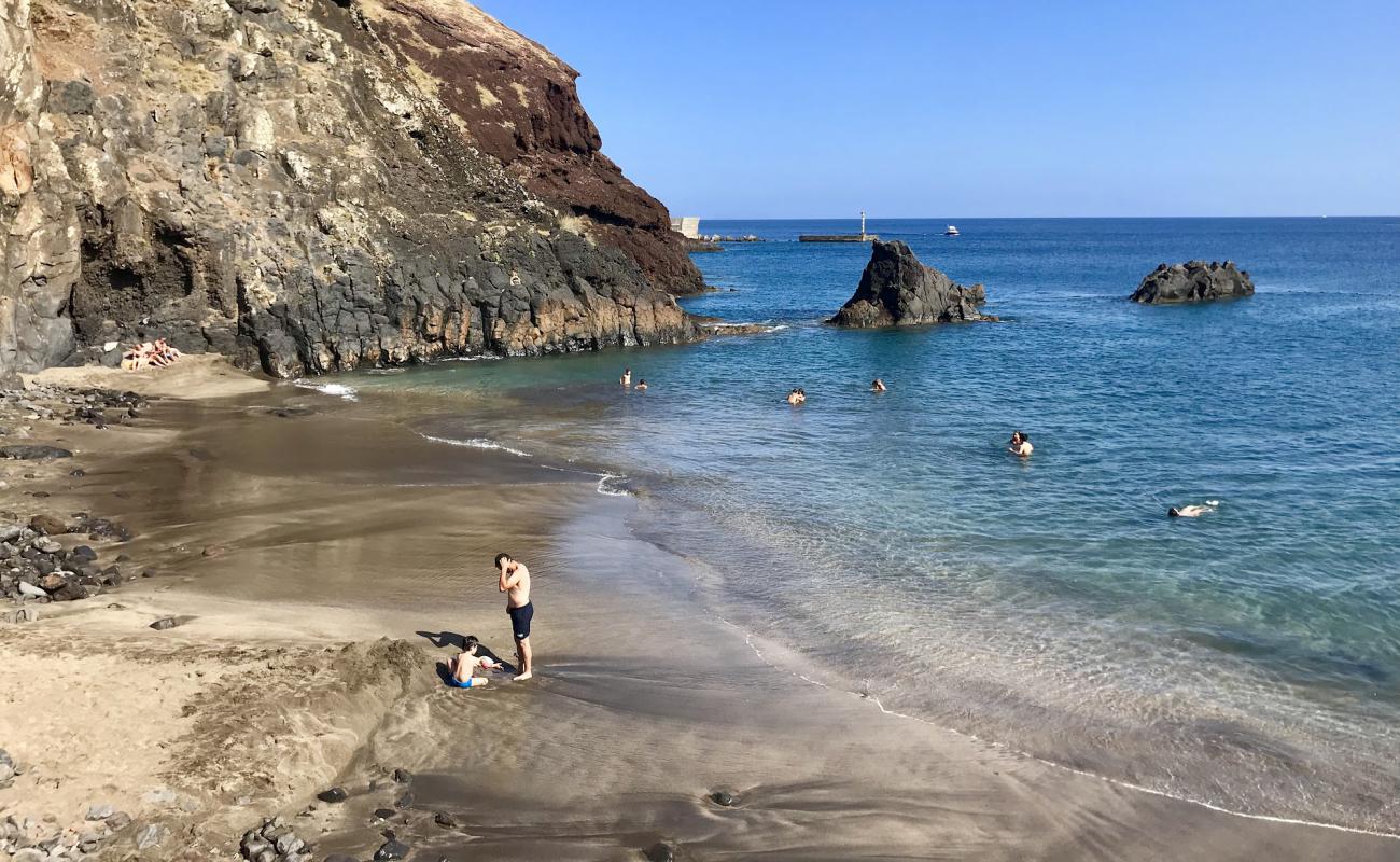 Фото Prainha do Canical с светлый песок поверхностью