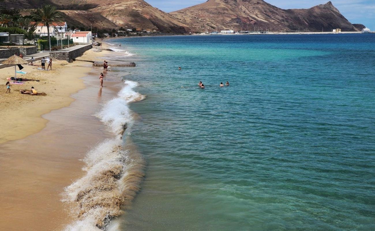 Фото Praia da Fontinha с светлый песок поверхностью