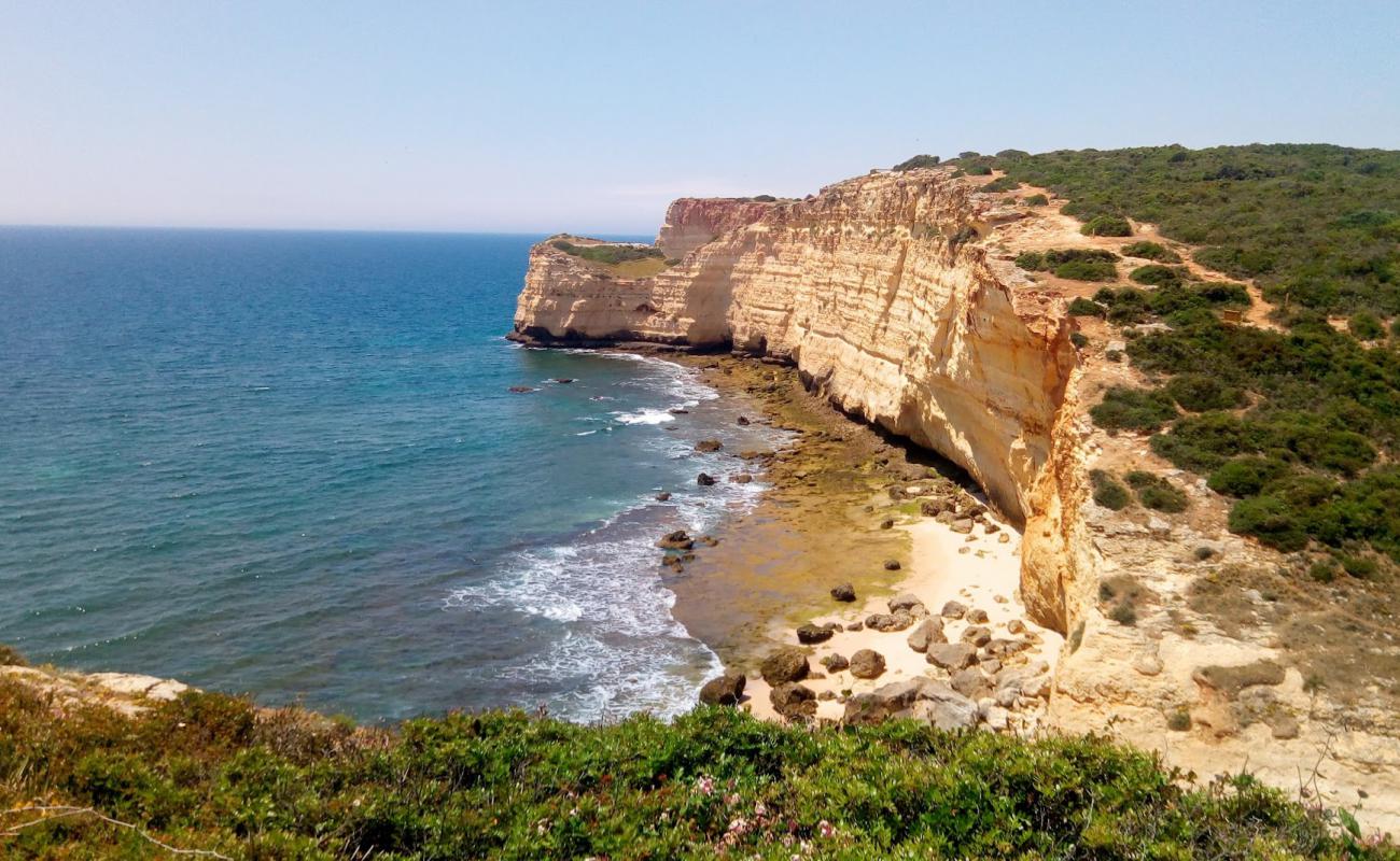 Фото Praia do Vale da Lapa с светлый песок поверхностью