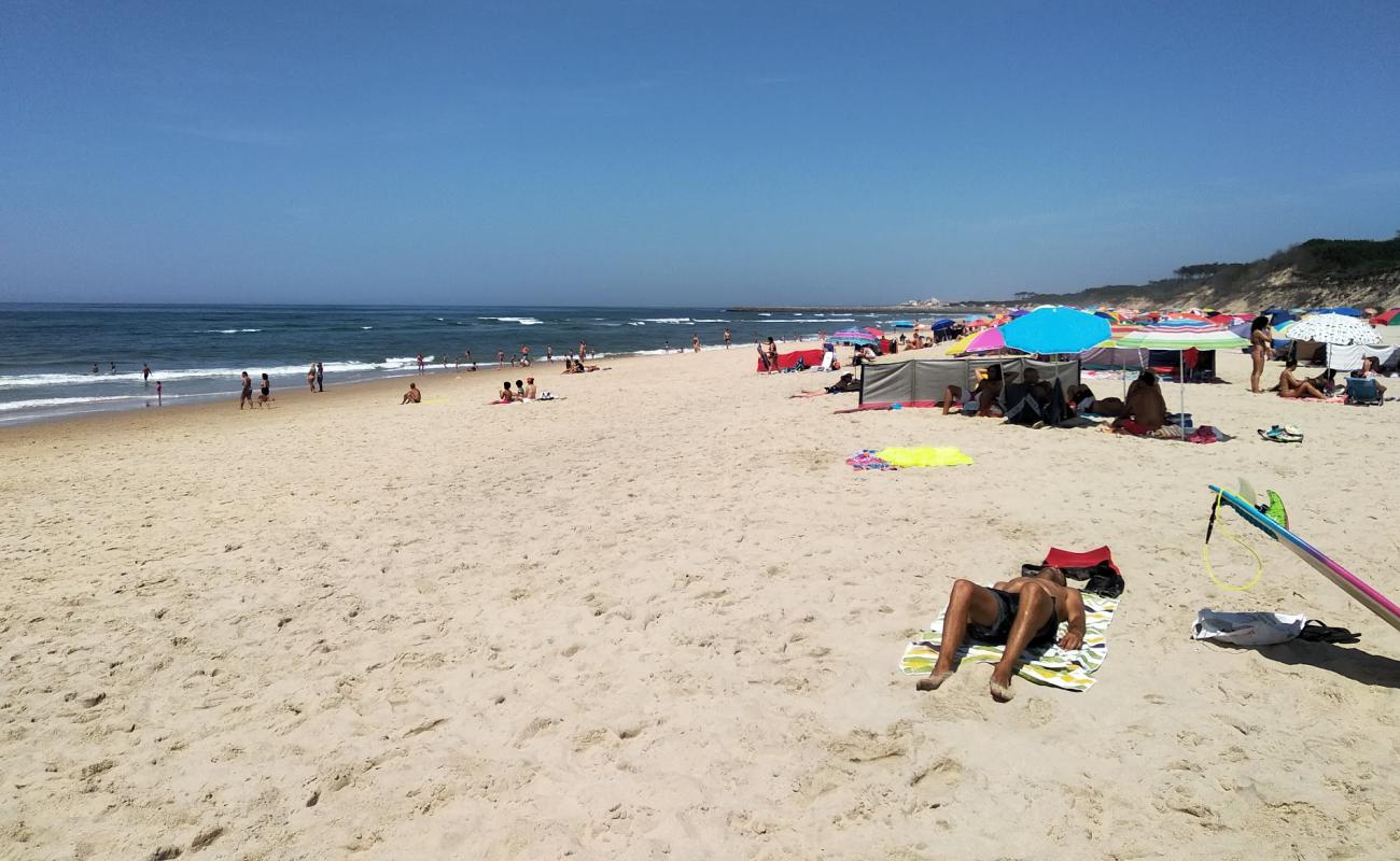 Фото Praia de Sao Pedro de Maceda с светлый песок поверхностью