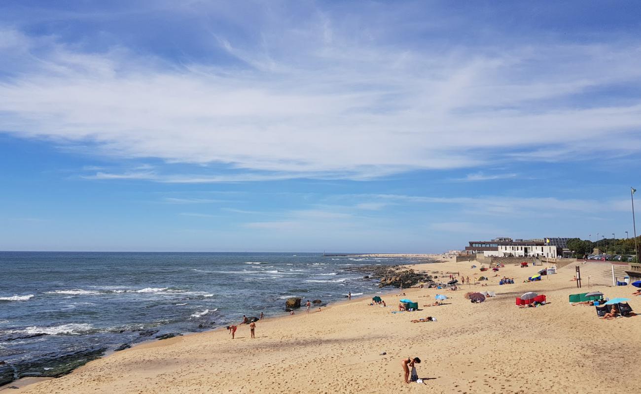 Фото Praia da Granja с светлый песок поверхностью