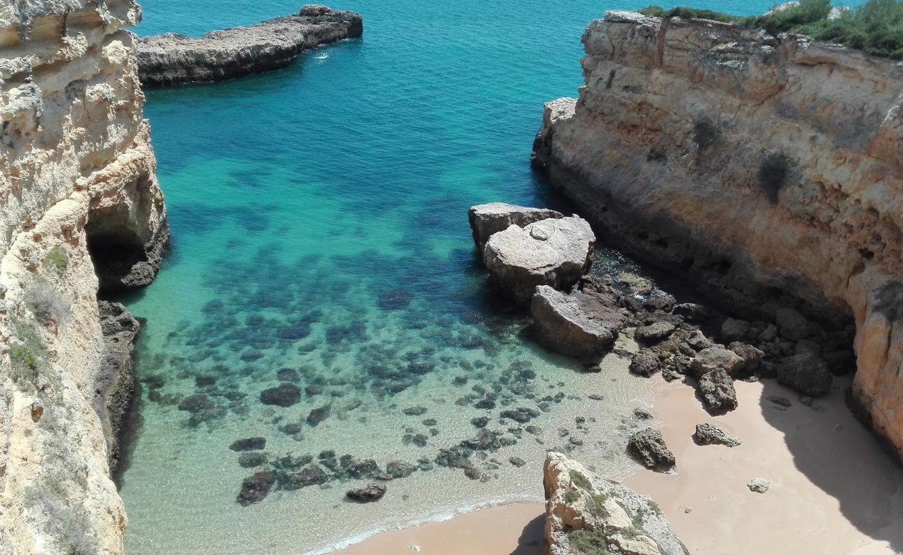 Фото Praia do Salgueiro с светлый песок поверхностью