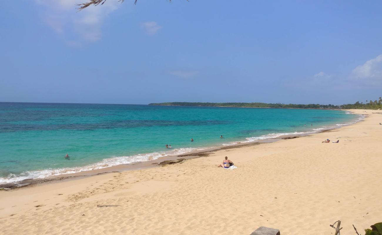 Фото Los Tubos beach с светлый песок поверхностью