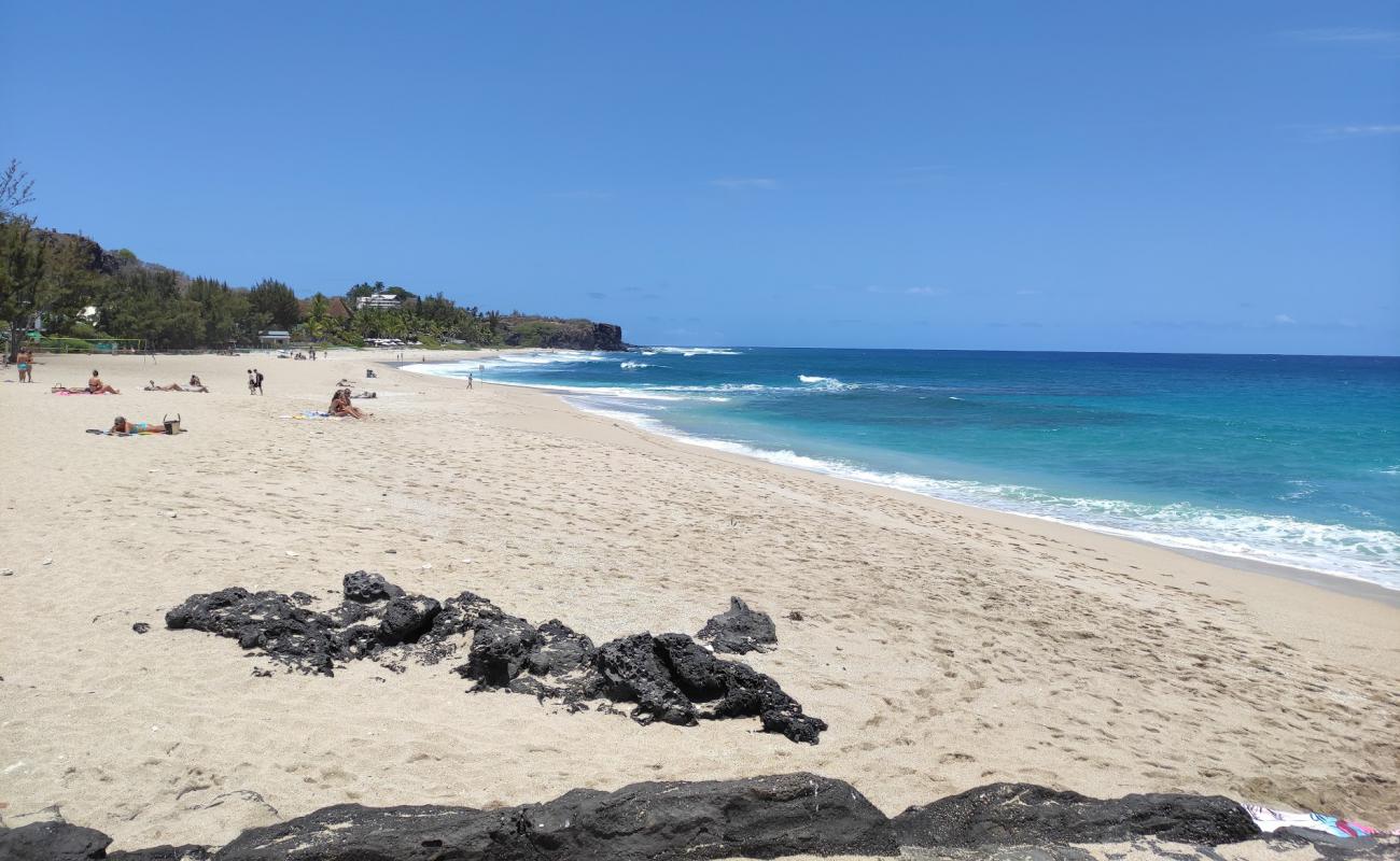 Фото Boucan Canot Beach с светлый песок поверхностью