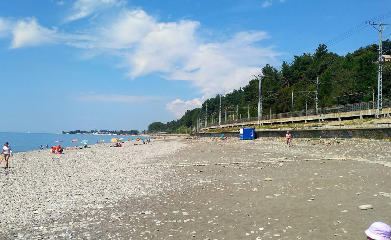 Фото Thessaloniki beach с серая галька поверхностью