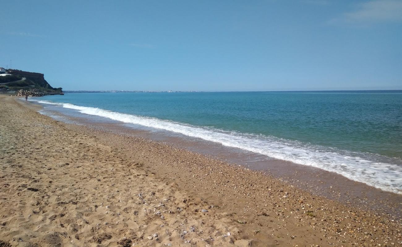 Фото Orlovka beach с светлый песок поверхностью