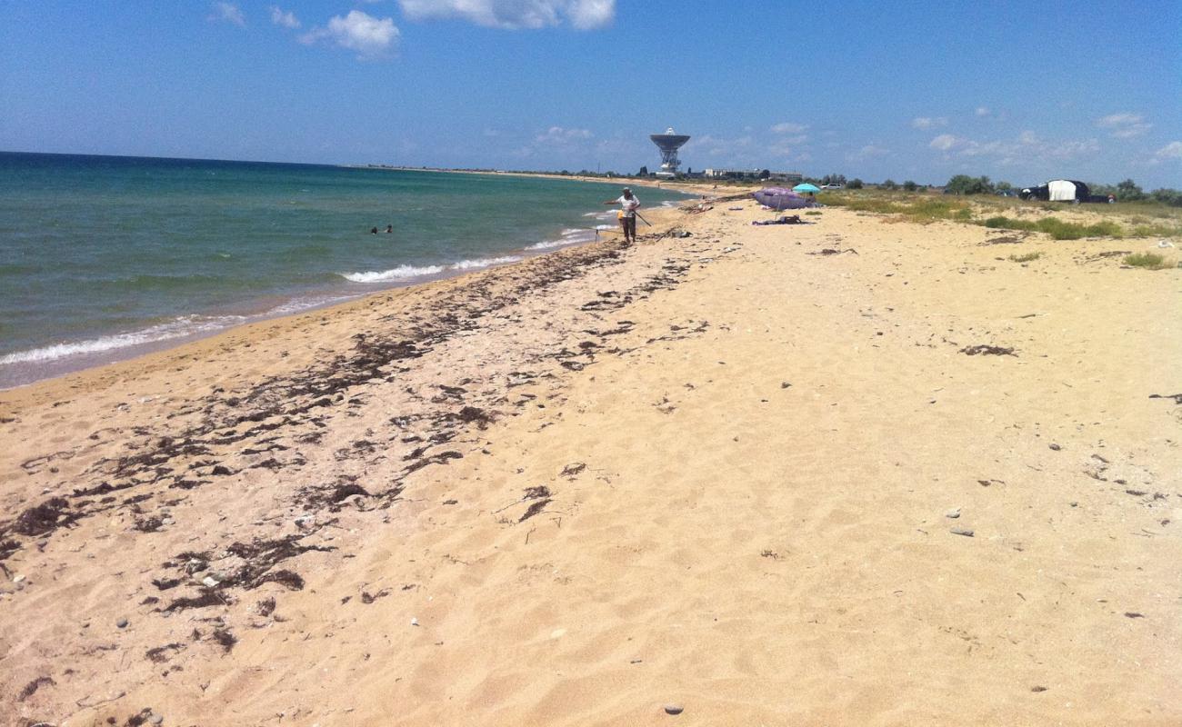 Фото Zaozernoe beach IV с светлый песок поверхностью