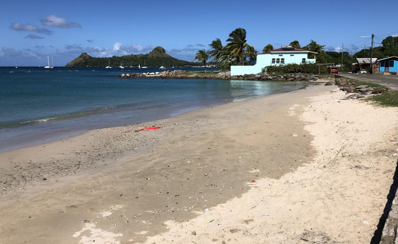 Фото Gros Islet beach с светлый песок поверхностью