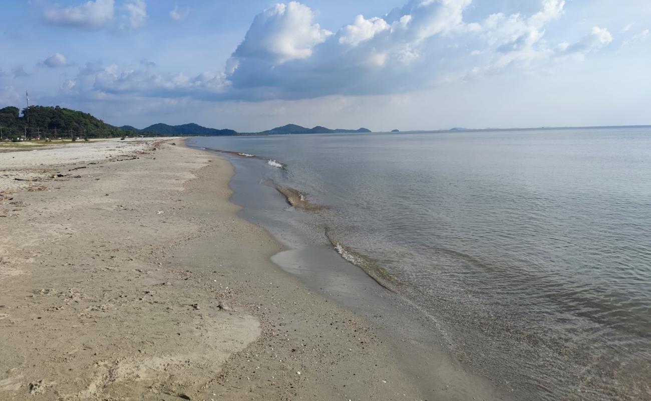 Фото Bang Beach с песок с галькой поверхностью