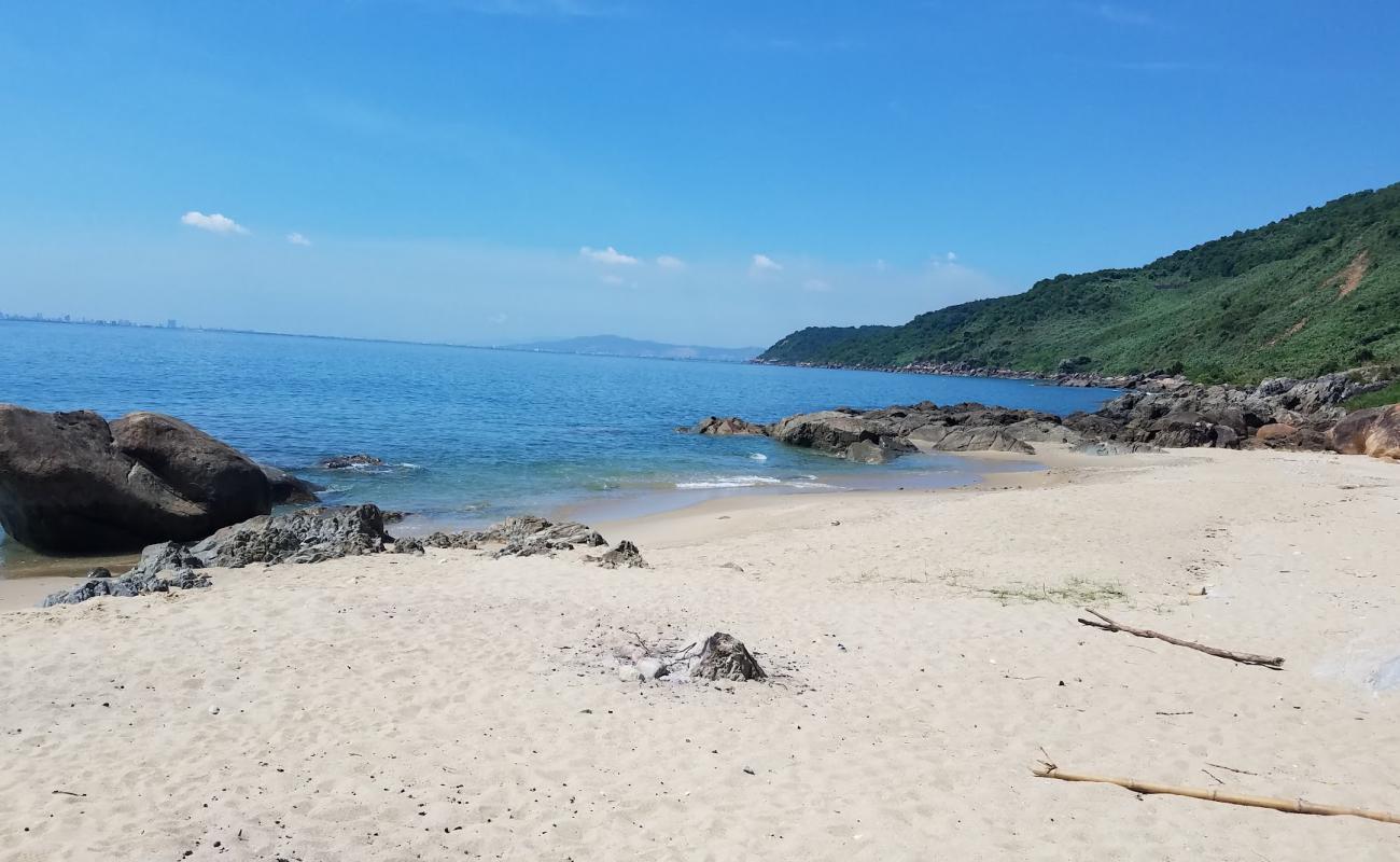 Фото Sung Co Beach с светлый песок поверхностью