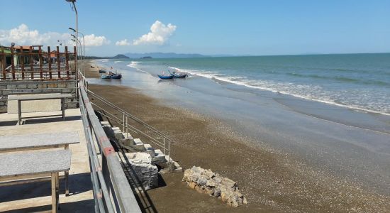 Quynh Nghia Beach