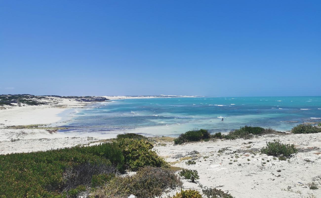 Фото Arniston beach II с светлый песок поверхностью