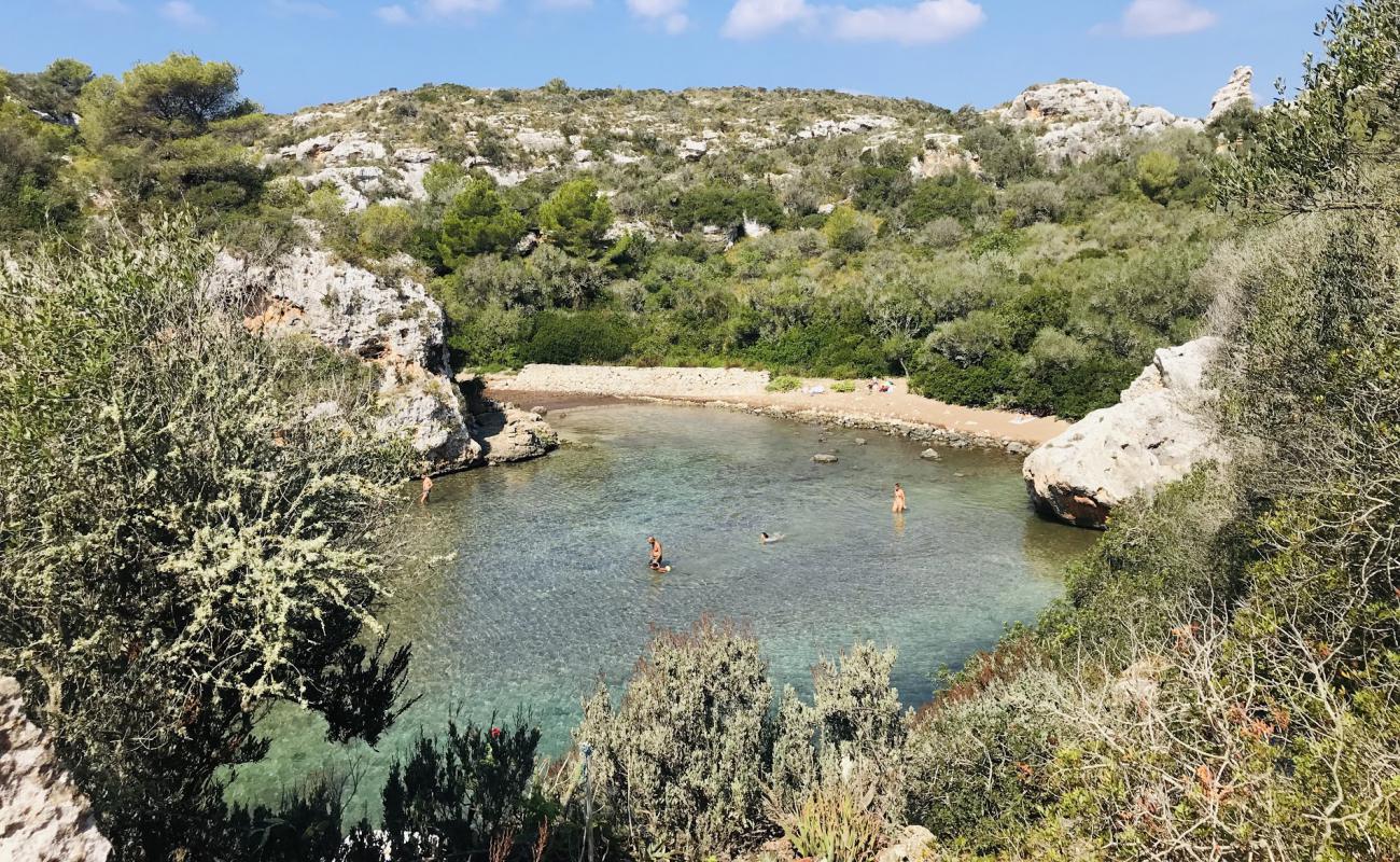 Фото Cales Coves с камни поверхностью