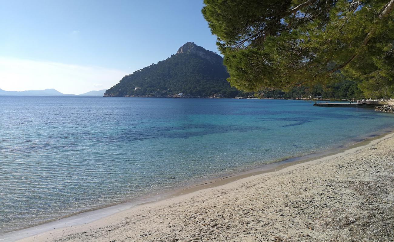 Фото Platja de Formentor с золотистый песок поверхностью