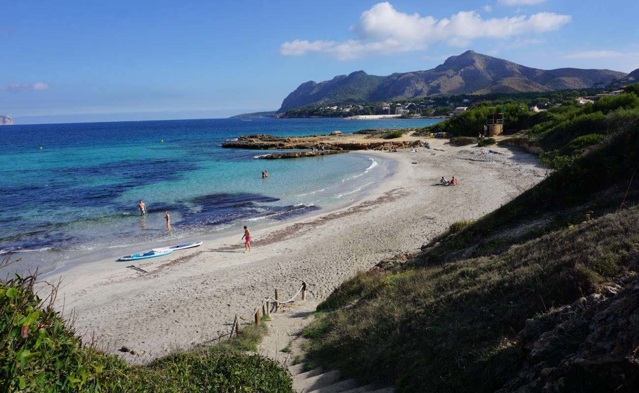 Фото Playa de Sant Joan с золотистый песок поверхностью