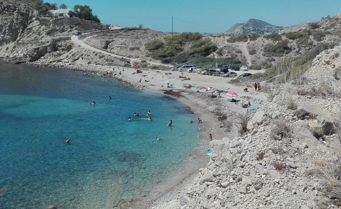 Фото Cala el Charco с серая галька поверхностью