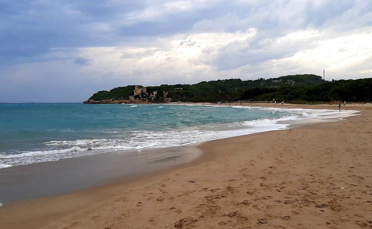 Фото Platja de Tamarit с светлый песок поверхностью