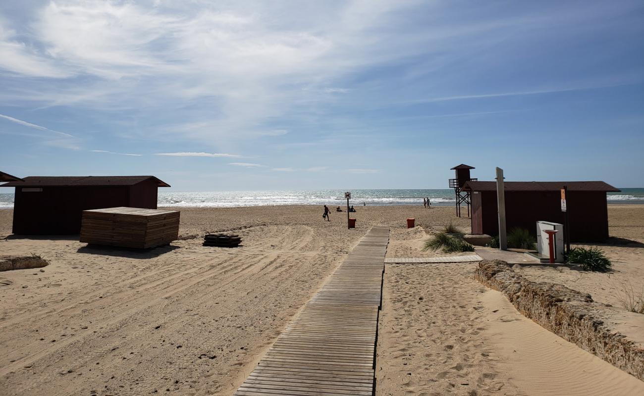 Фото Playa el Chato с светлый песок поверхностью