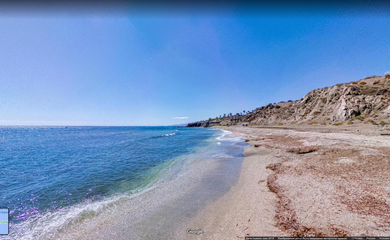 Фото Cala Cabezo Negro с кристальная вода поверхностью