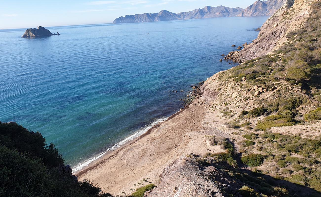 Фото Playa de Fatares с серый ракушечник поверхностью