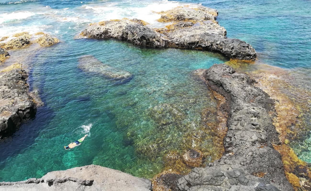 Фото Charco los Sargos с бетон поверхностью