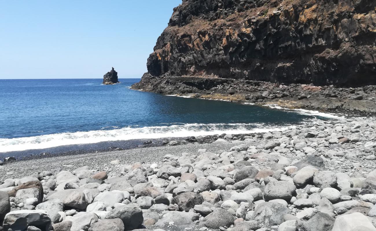 Фото Playa de Iguala с серая галька поверхностью