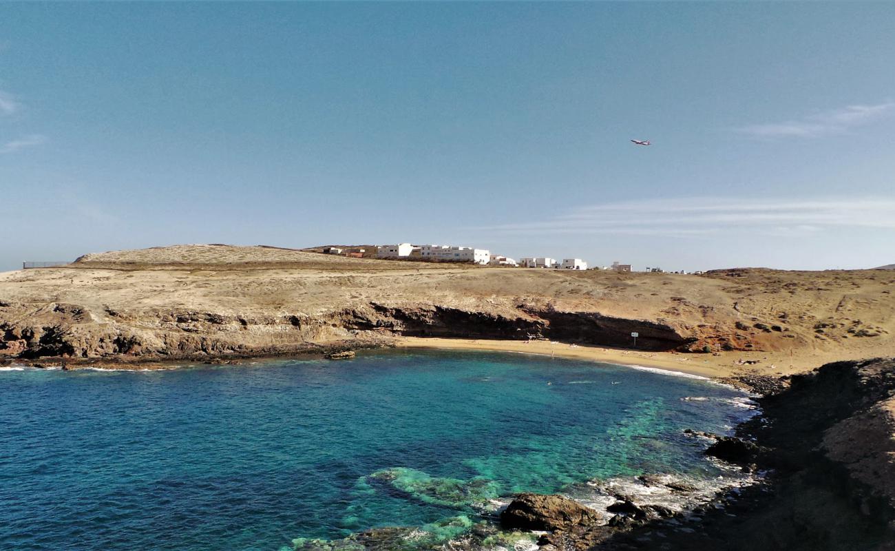 Фото Playa de Aguadulce с светлый песок поверхностью