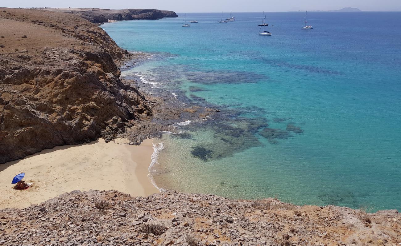 Фото Playa San Marcial caelton с золотистый песок поверхностью