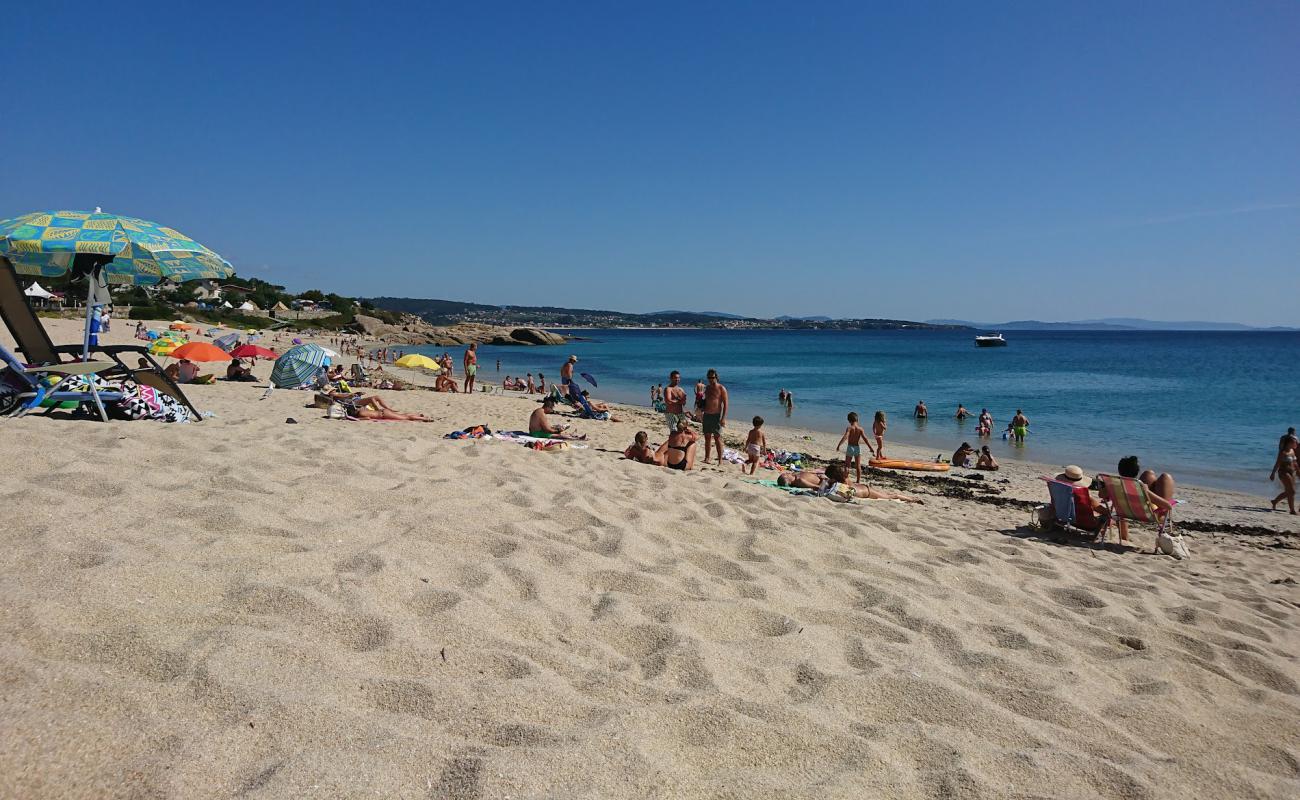 Фото Raeiros beach с белый песок поверхностью