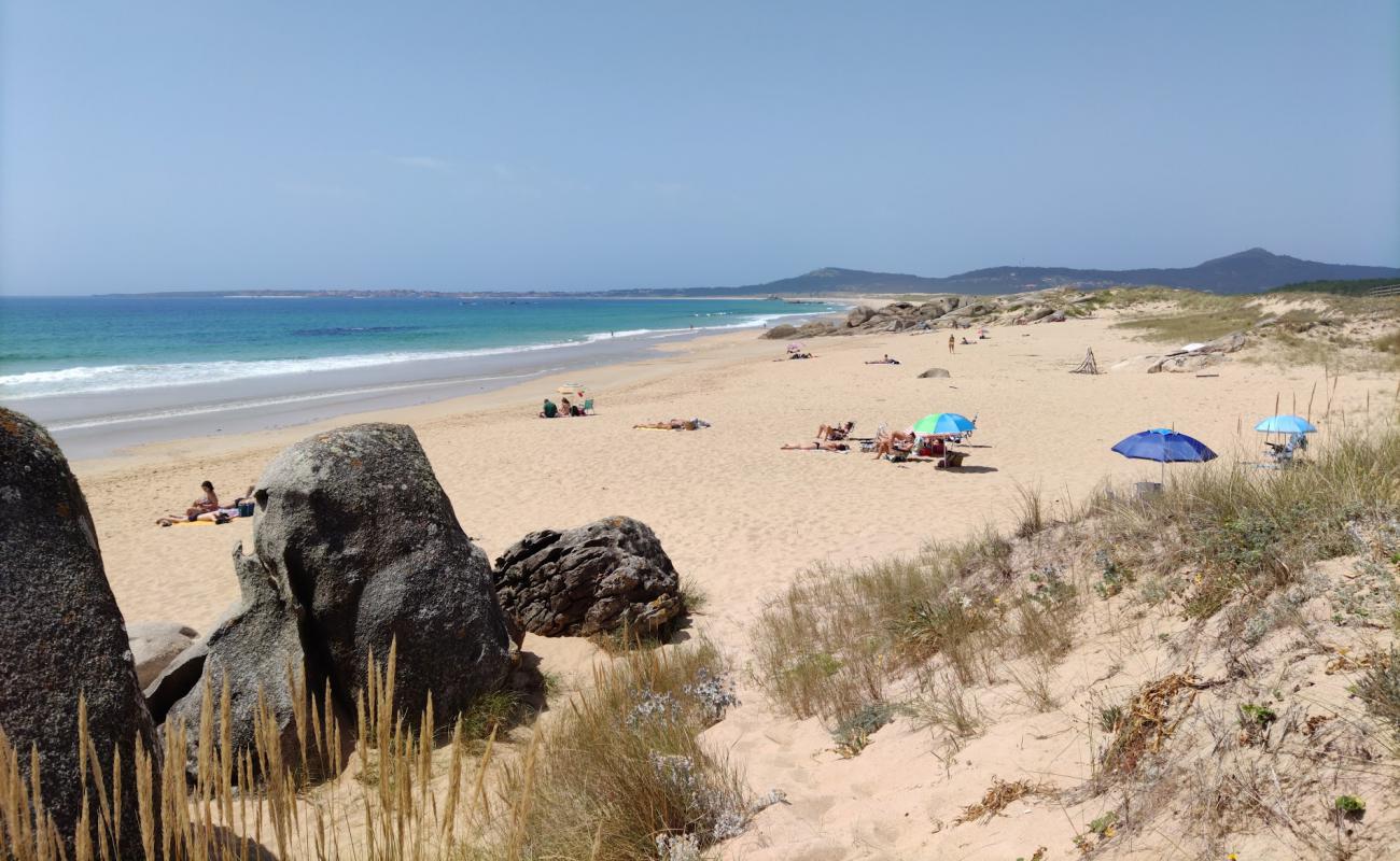 Фото Vilar beach с белый чистый песок поверхностью