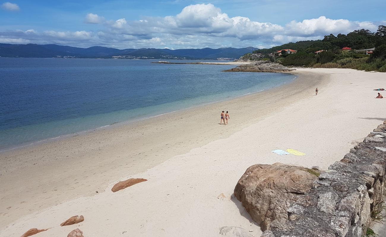 Фото Son beach с белый чистый песок поверхностью