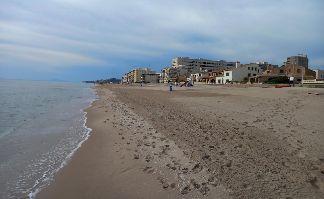 Фото Playa Vega de Mar с светлый песок поверхностью