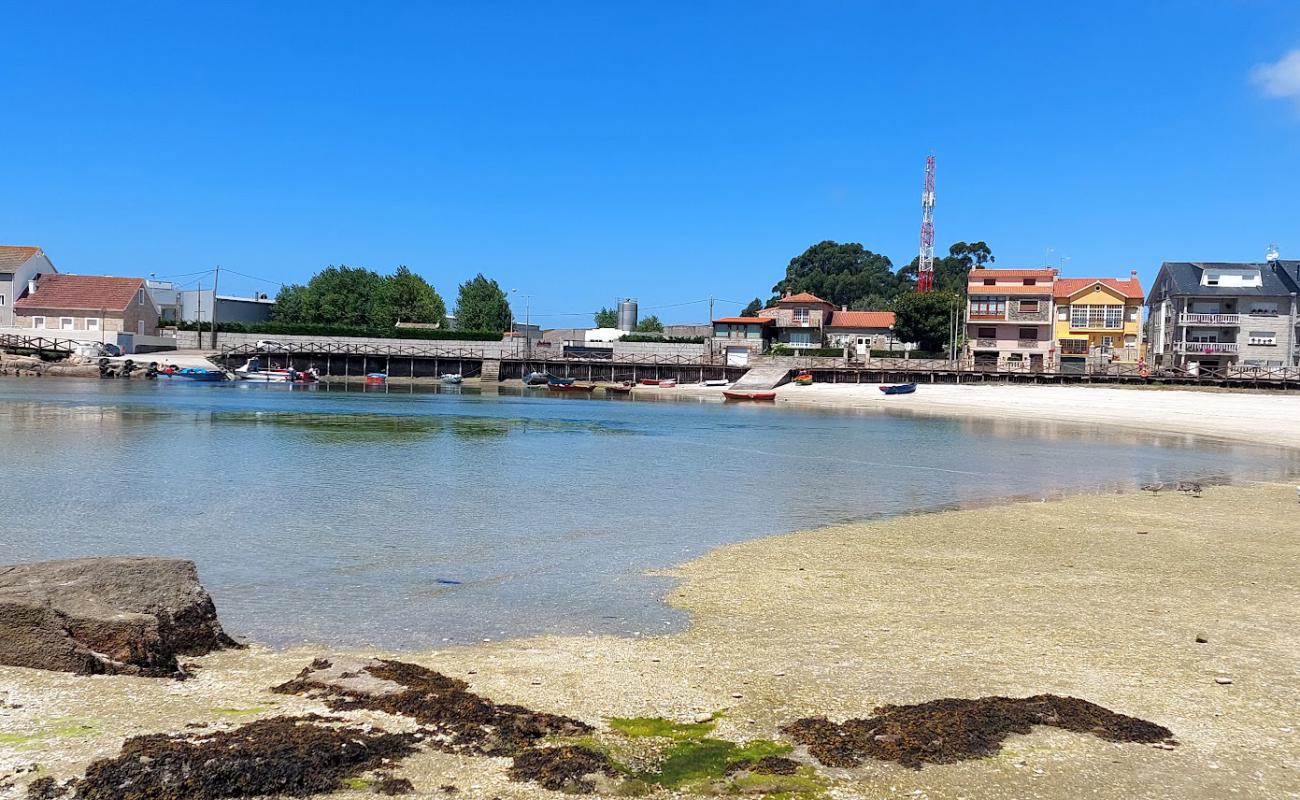 Фото Playa Porto Meloxo с светлый песок поверхностью