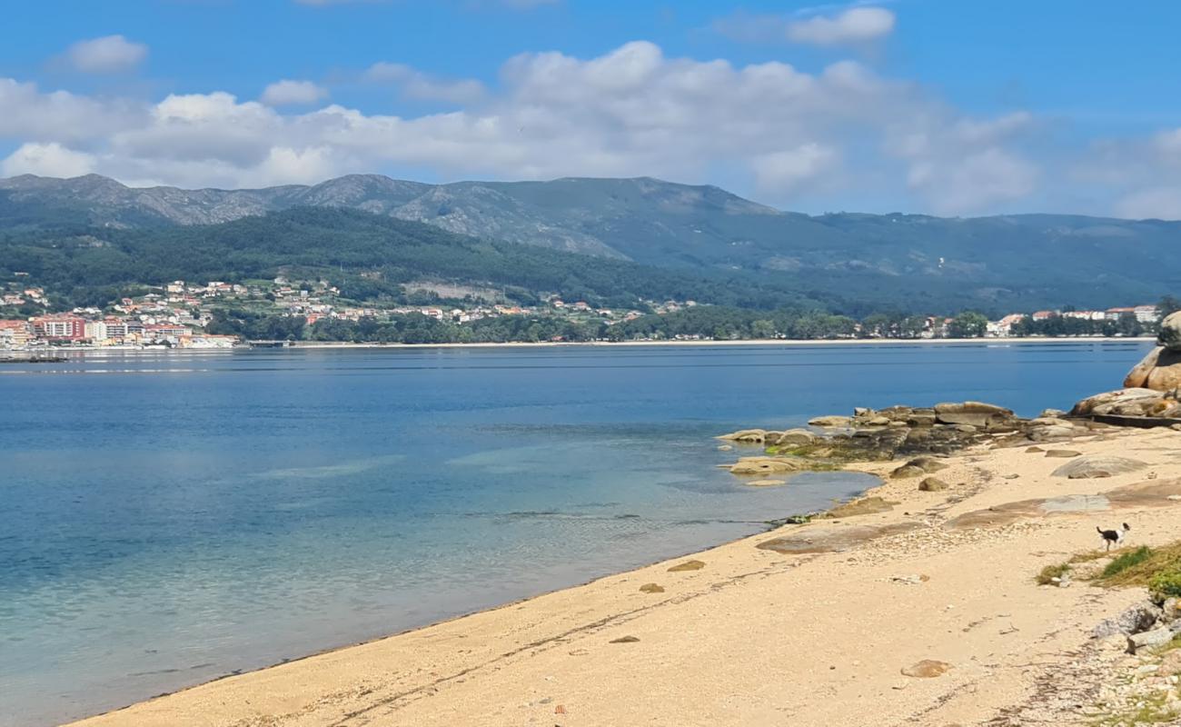 Фото Playa Esteiro, Boiro с светлый песок поверхностью