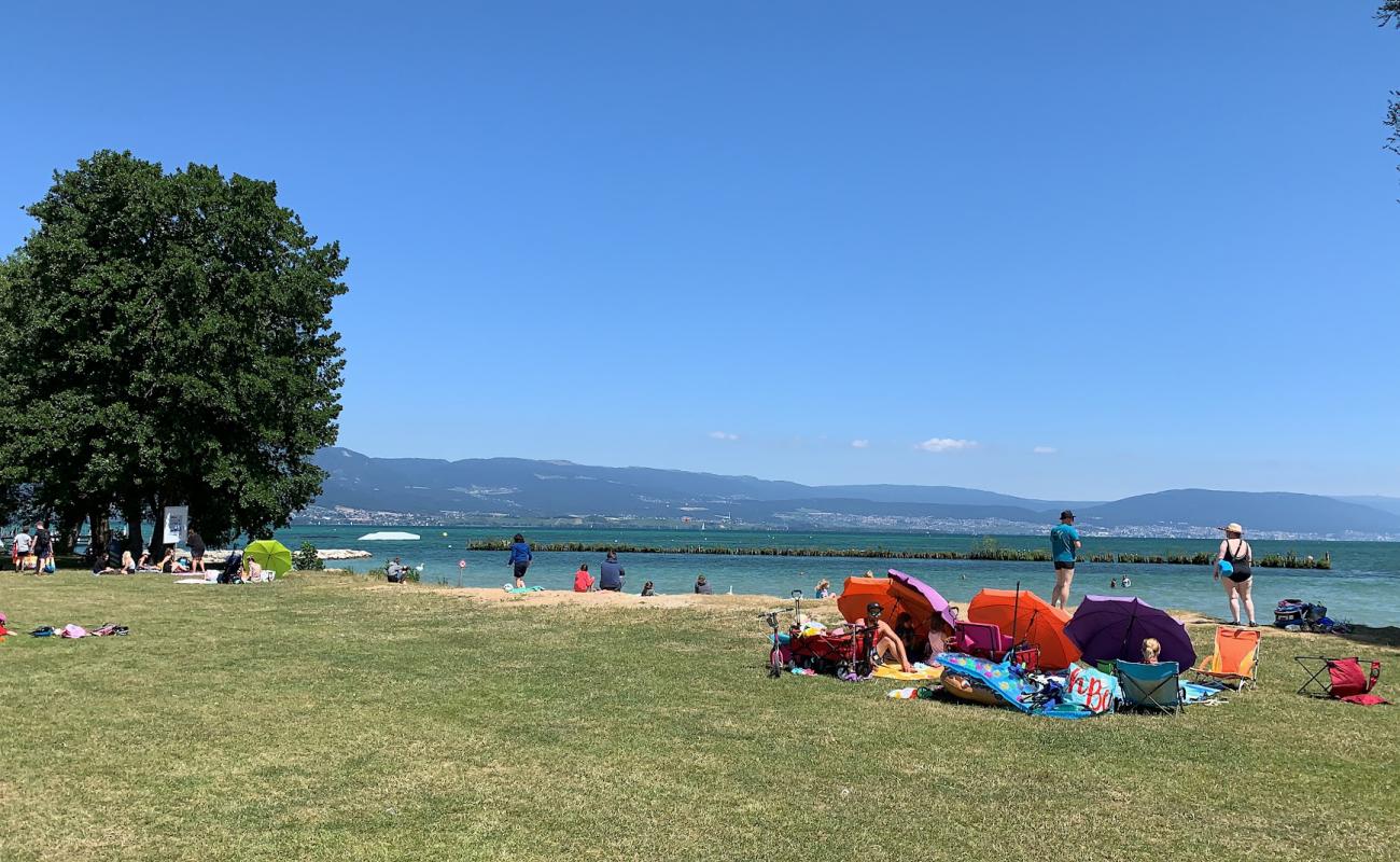 Фото Plage publique Grande Gouille с светлый песок поверхностью