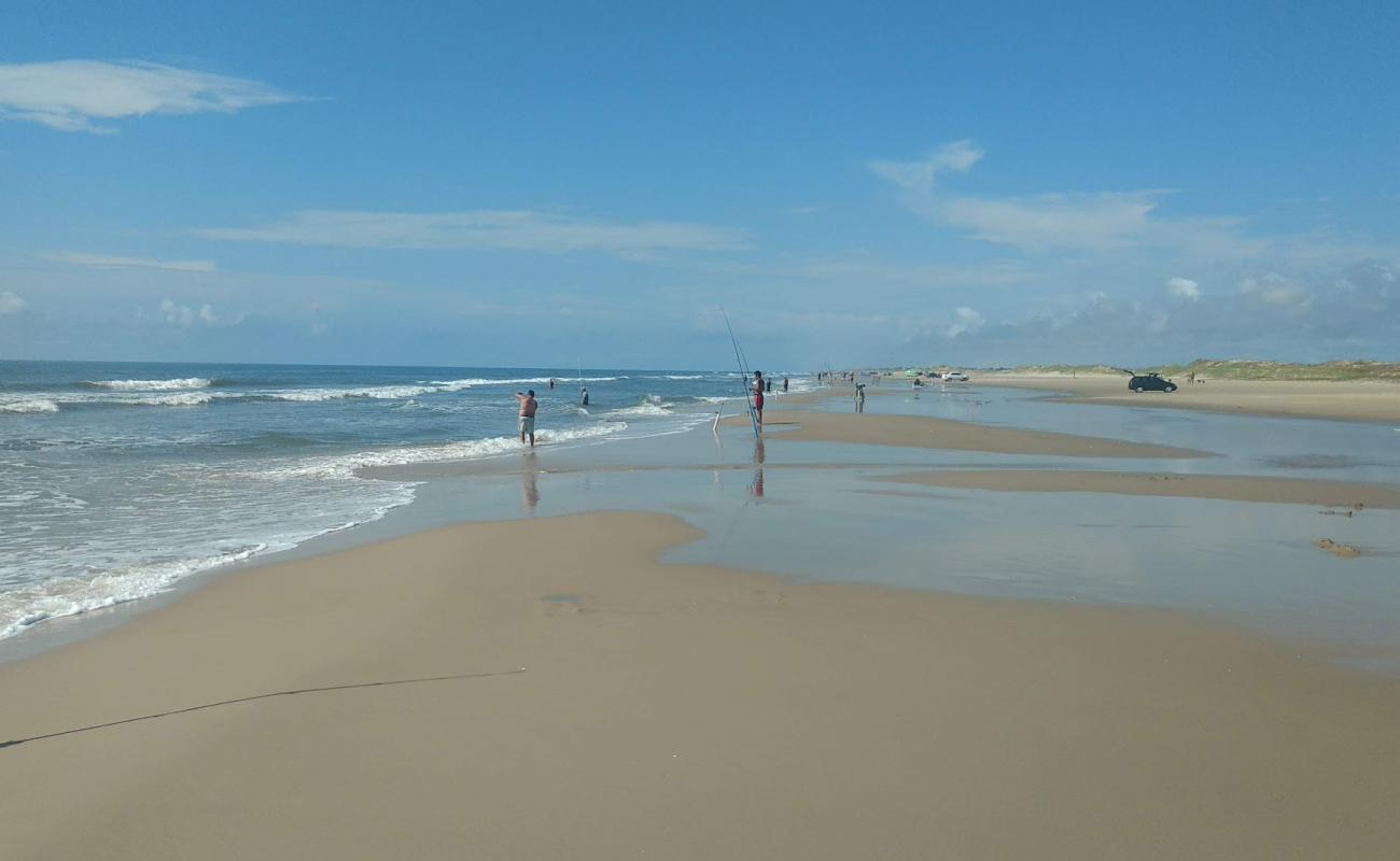 Фото Balneario Dunas Altas с золотистый песок поверхностью