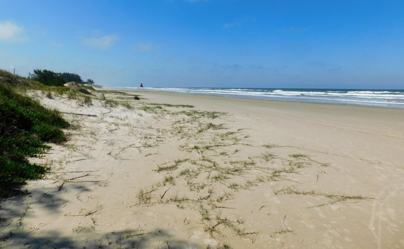 Фото Praia Rainha do Mar с золотистый песок поверхностью